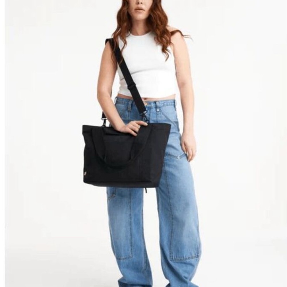 Beis Black Tote Bag - Free Accessory - Picture 6 of 12